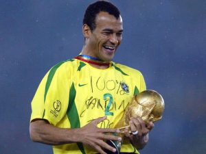 Cafu là hậu duệ cánh phải người Brazil
