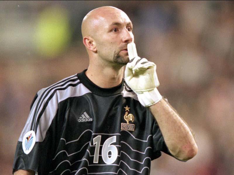 “Thương hiệu” của Fabien Barthez chính là chiếc đầu hói đặc trưng