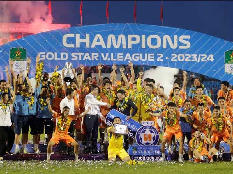 SHB Đà Nẵng đã vô địch Giải hạng Nhất mùa trước và thăng hạng V-LeagueSHB Đà Nẵng đã vô địch Giải hạng Nhất mùa trước và thăng hạng V-League