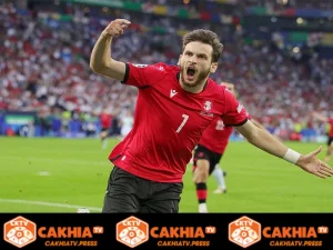 Khvicha Kvaratskhelia là cái tên được nhiều đội tuyển săn đón